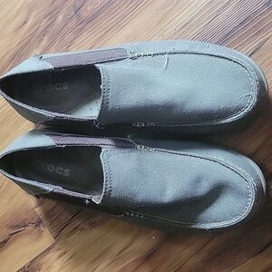 Mens canvas crocs